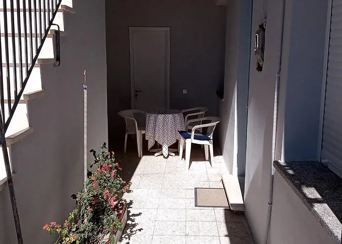 Paris House 3