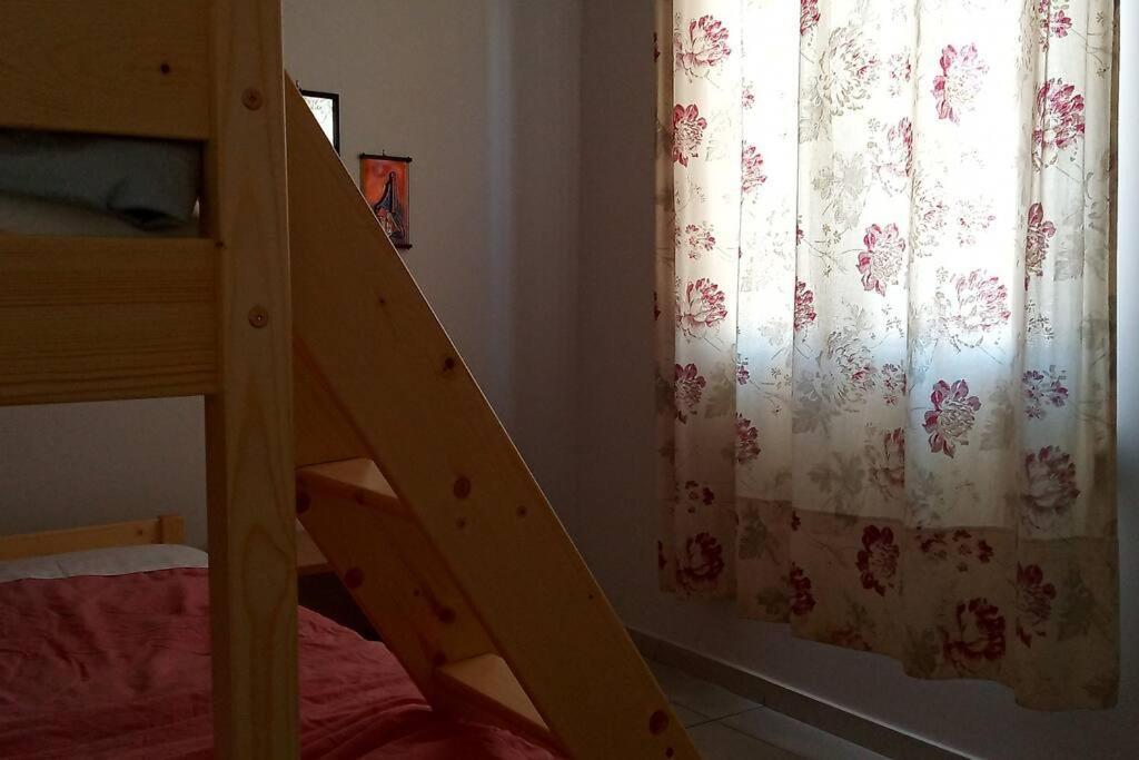 Apartment Paris House 3 *